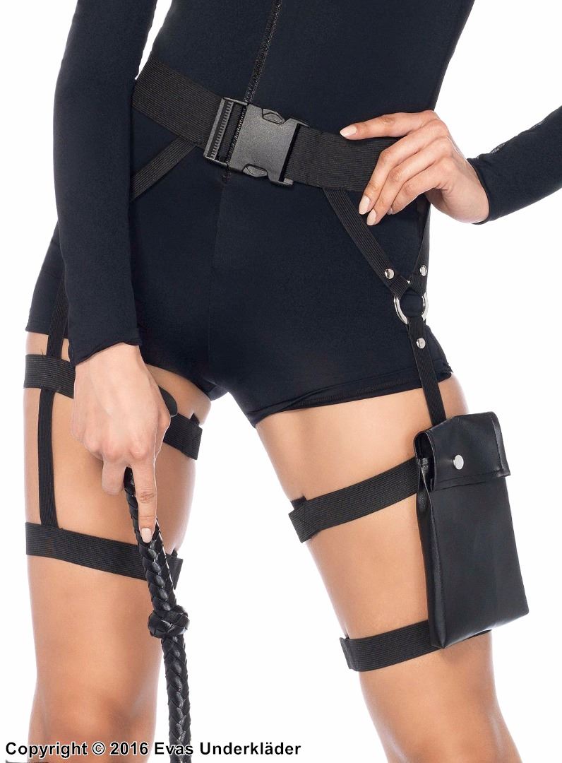 Costume utility belt, built-in garters